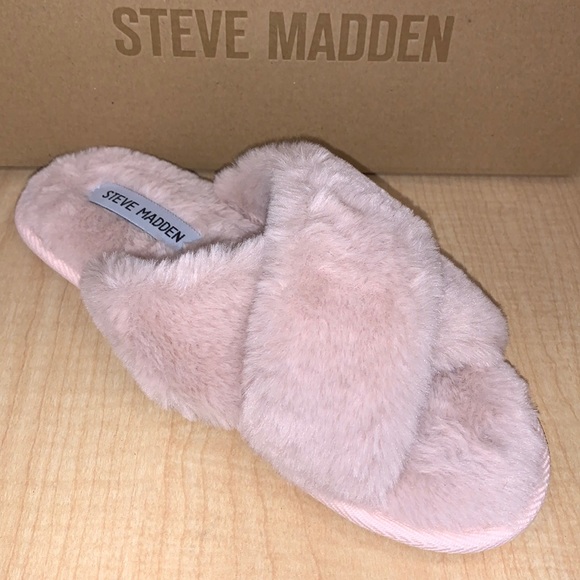 Steve Madden Kadyn Faux Fur Slipper Light Pink - Picture 2 of 8